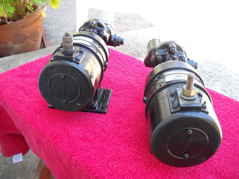Pesco 777 Aircraft Hydraulic Pumps pair Lowrider Forums