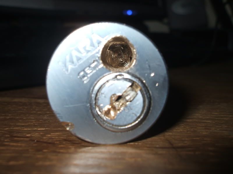 broken key in lock