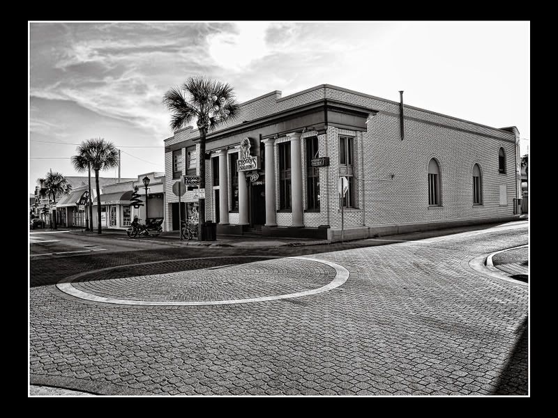 IMAGE: http://i79.photobucket.com/albums/j143/jaharris1001/Daytona%20Bch/25.jpg