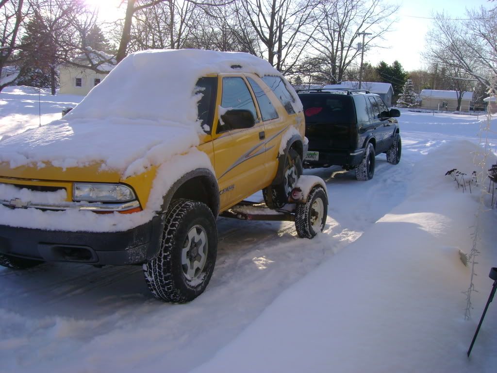 Parting Out a 2002 Chevy Blazer ZR2 Yellow - Great Lakes ...