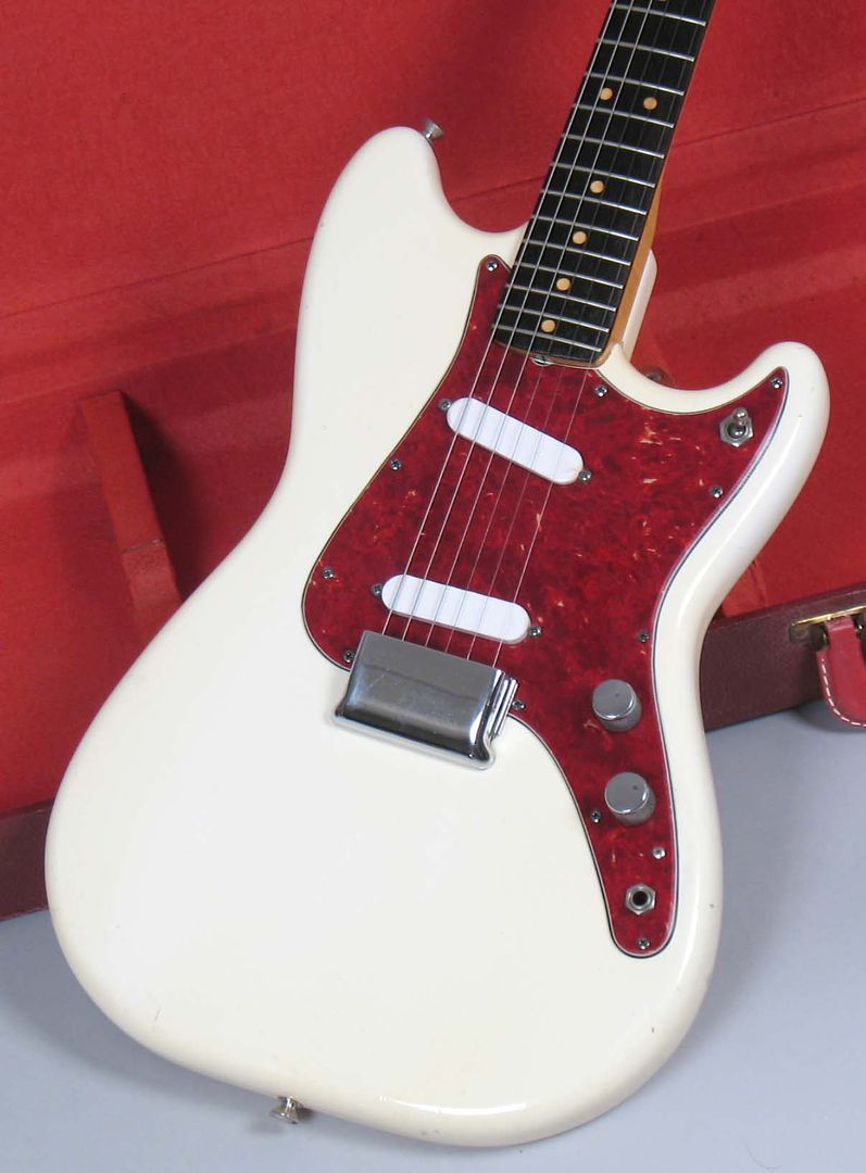  photo 1964FenderDuoSonicOlympicWhite030.jpg