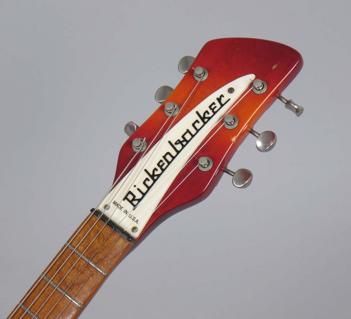  photo 1980Rickenbacker320Fireglo057.jpg