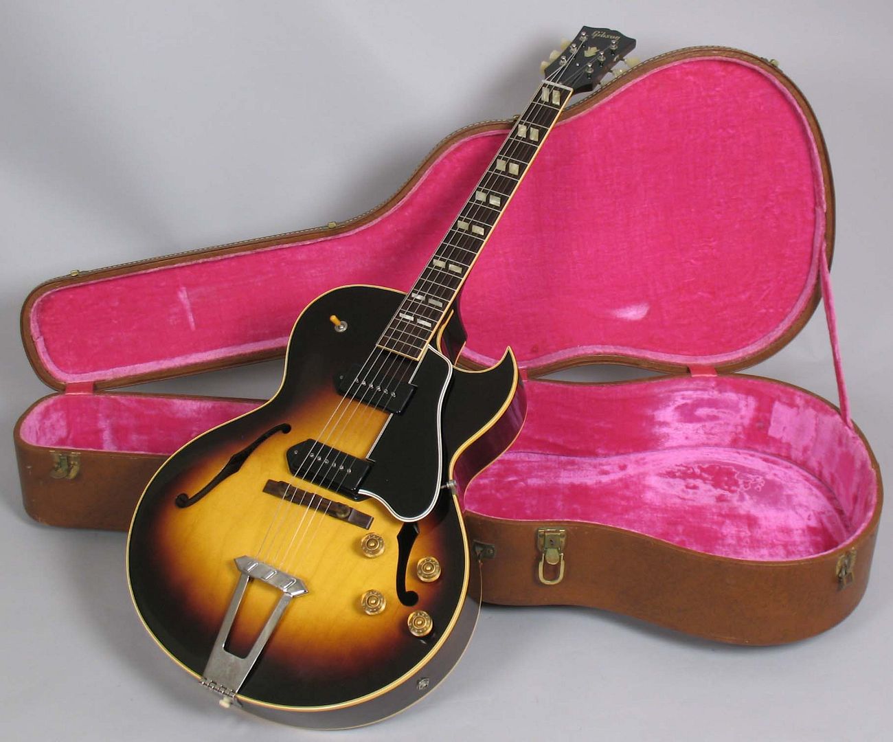  photo 1955GibsonES-175DSunburstOHSC012.jpg