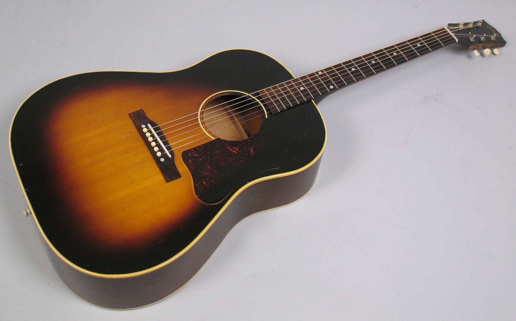  photo 1955GibsonJ-45Sunburst004.jpg