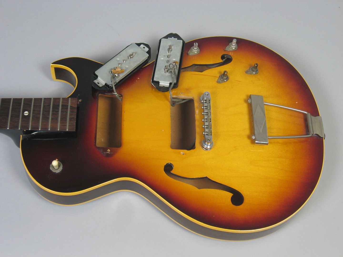  photo 1956GibsonES-140Sunburst002.jpg