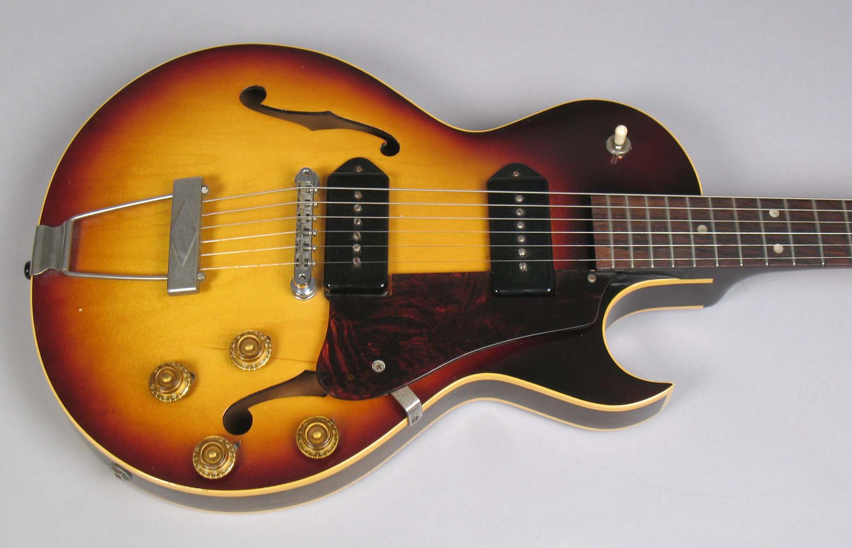  photo 1956GibsonES-140Sunburst044.jpg