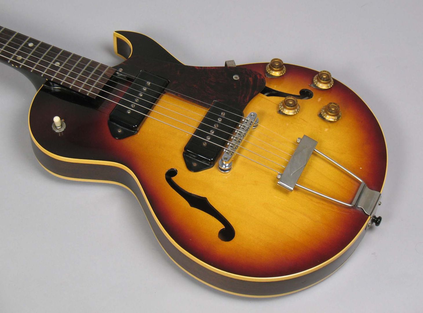  photo 1956GibsonES-140Sunburst054.jpg