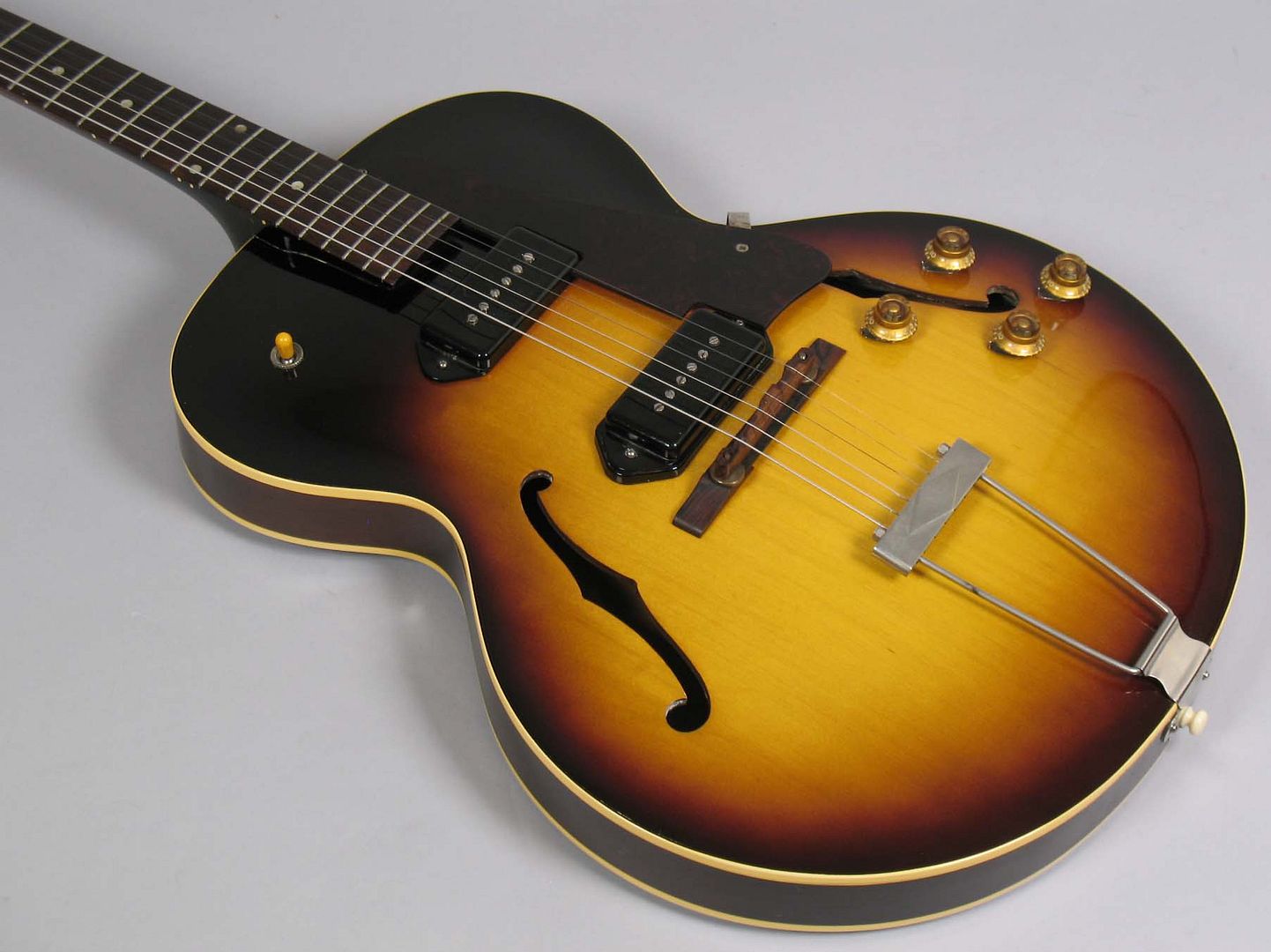  photo 1957GibsonES-125TDSunburst013028.jpg