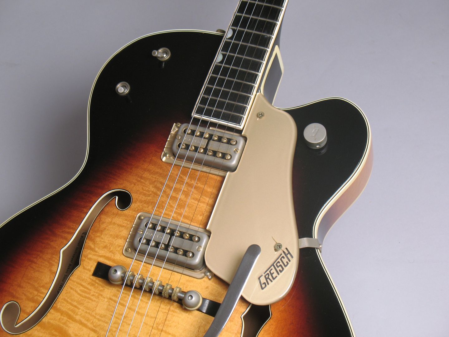  photo 1959GretschCountryClubSunburstPAFfilterFlamed049.jpg