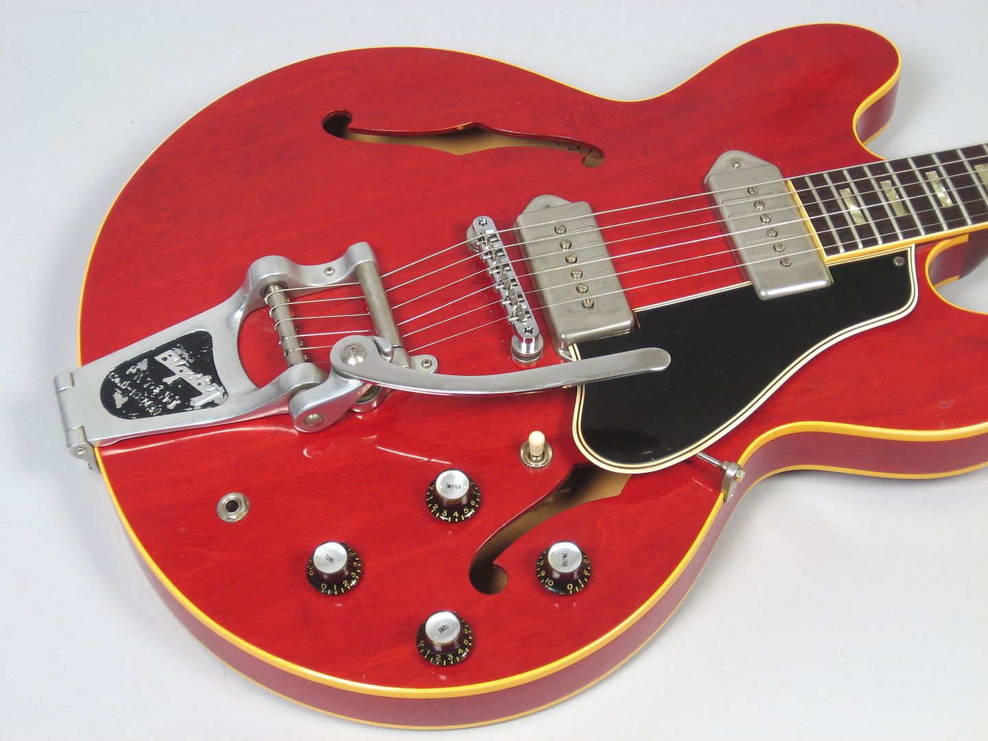  photo 1963GibsonES-330TDCCherryFinish013019.jpg