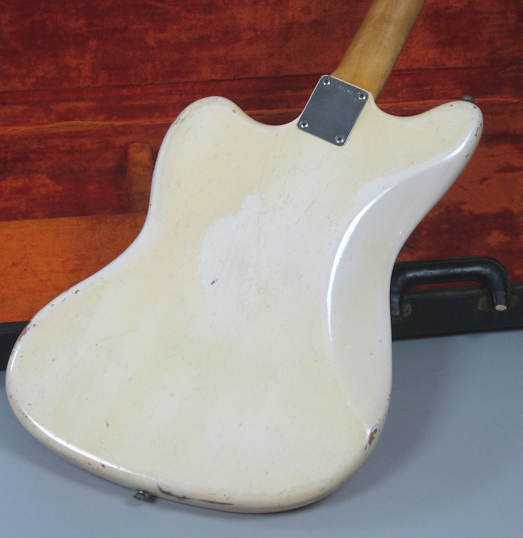  photo 1964FenderJazzmasterOlympicWhiteOHSC109.jpg