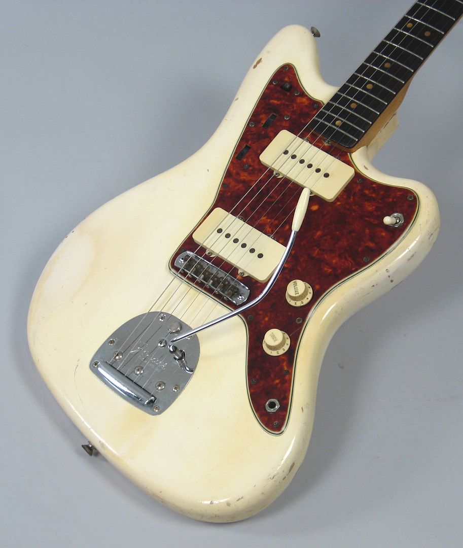  photo 1964FenderJazzmasterOlympicWhiteOHSC110.jpg