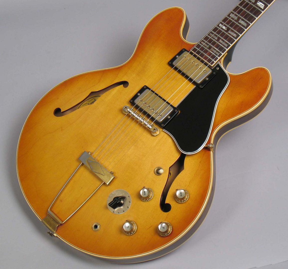  photo 1965GibsonES-345Sunburst014050.jpg