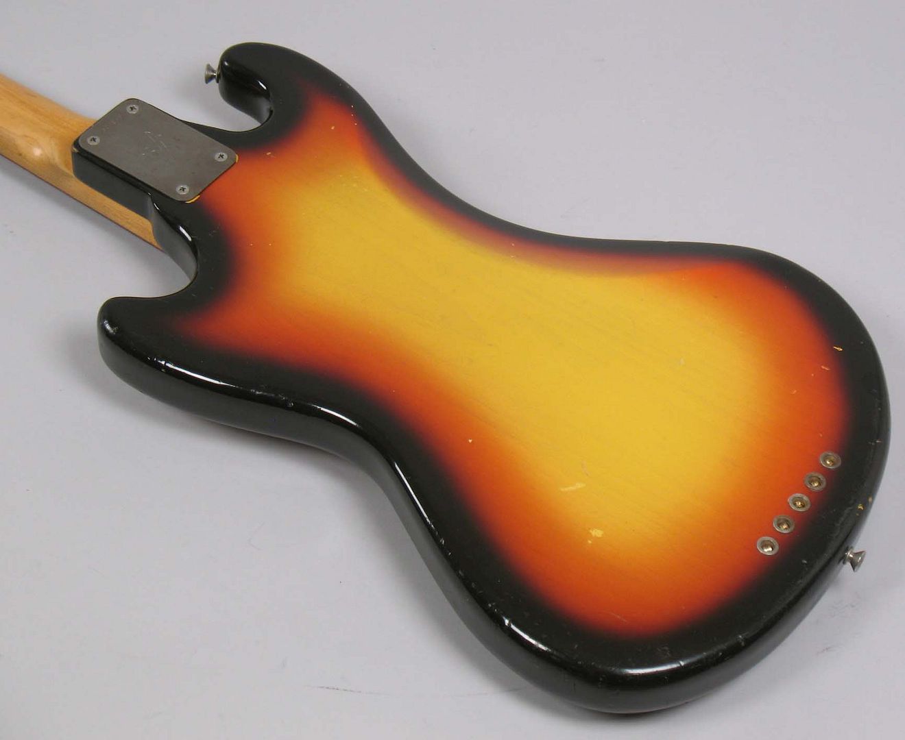  photo 1966FenderBassVSunburst045.jpg