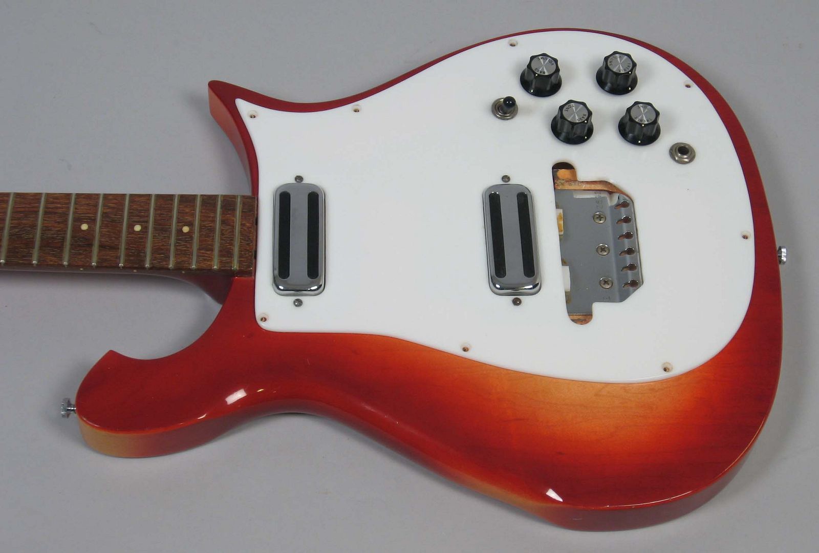  photo 1967Rickenbacker450Fireglo003.jpg