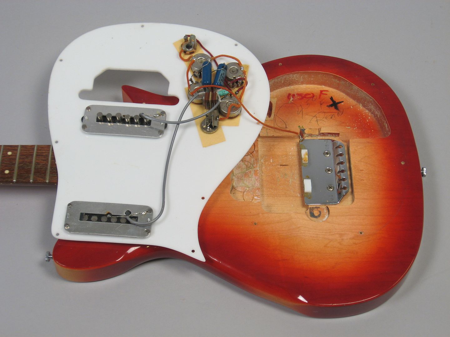  photo 1967Rickenbacker450Fireglo005.jpg