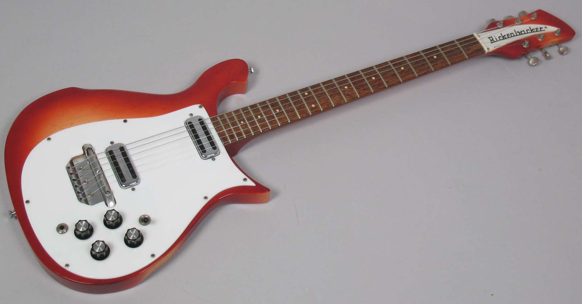  photo 1967Rickenbacker450Fireglo068.jpg