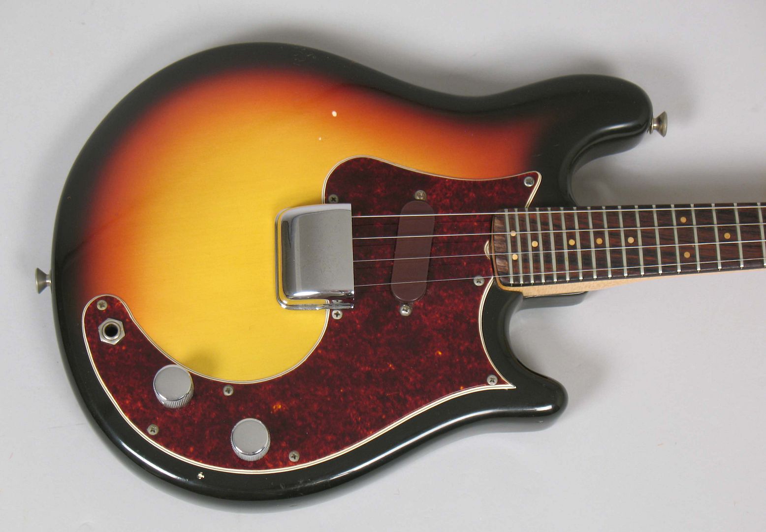  photo 1968FenderElectricMandolinSunburst029.jpg