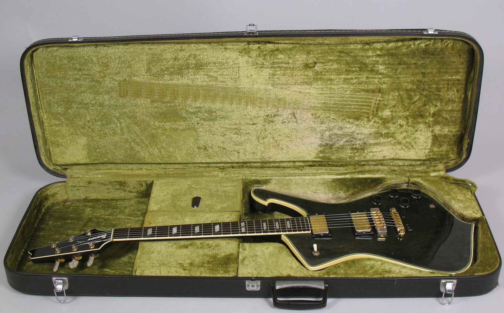  photo 1978IbanezIC400Iceman002.jpg