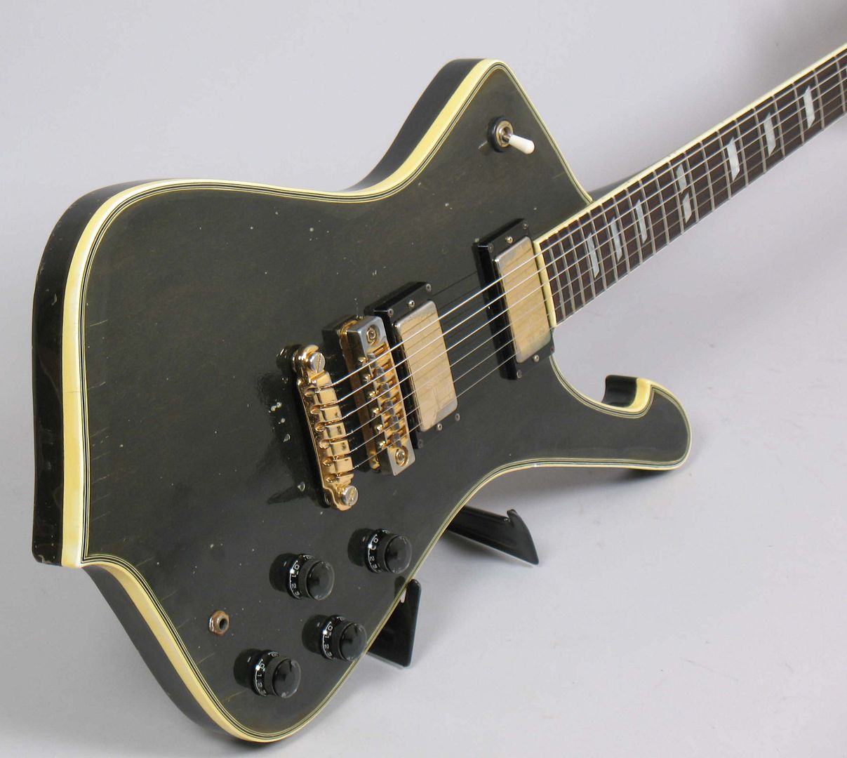  photo 1978IbanezIC400Iceman083.jpg