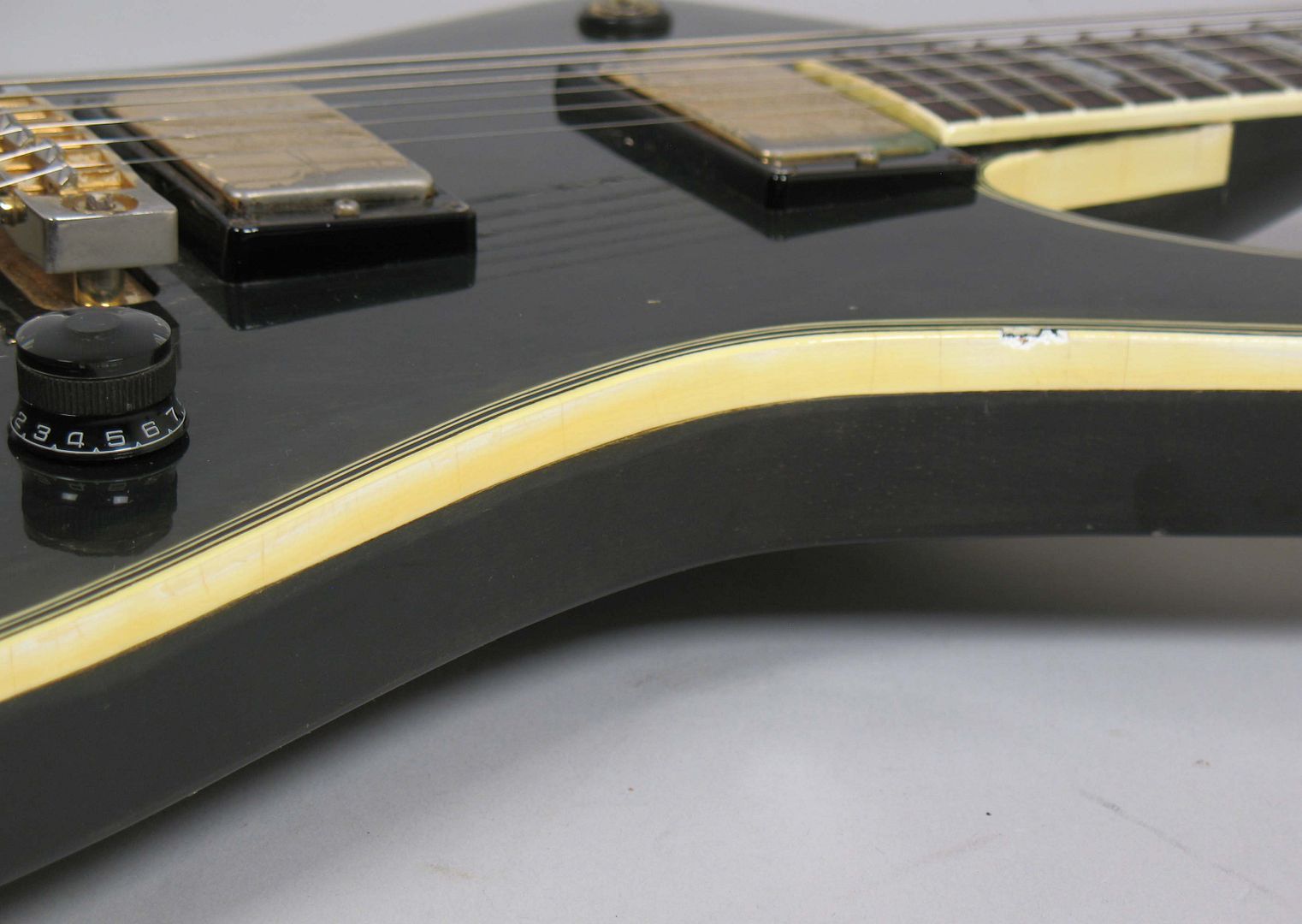  photo 1978IbanezIC400Iceman091.jpg
