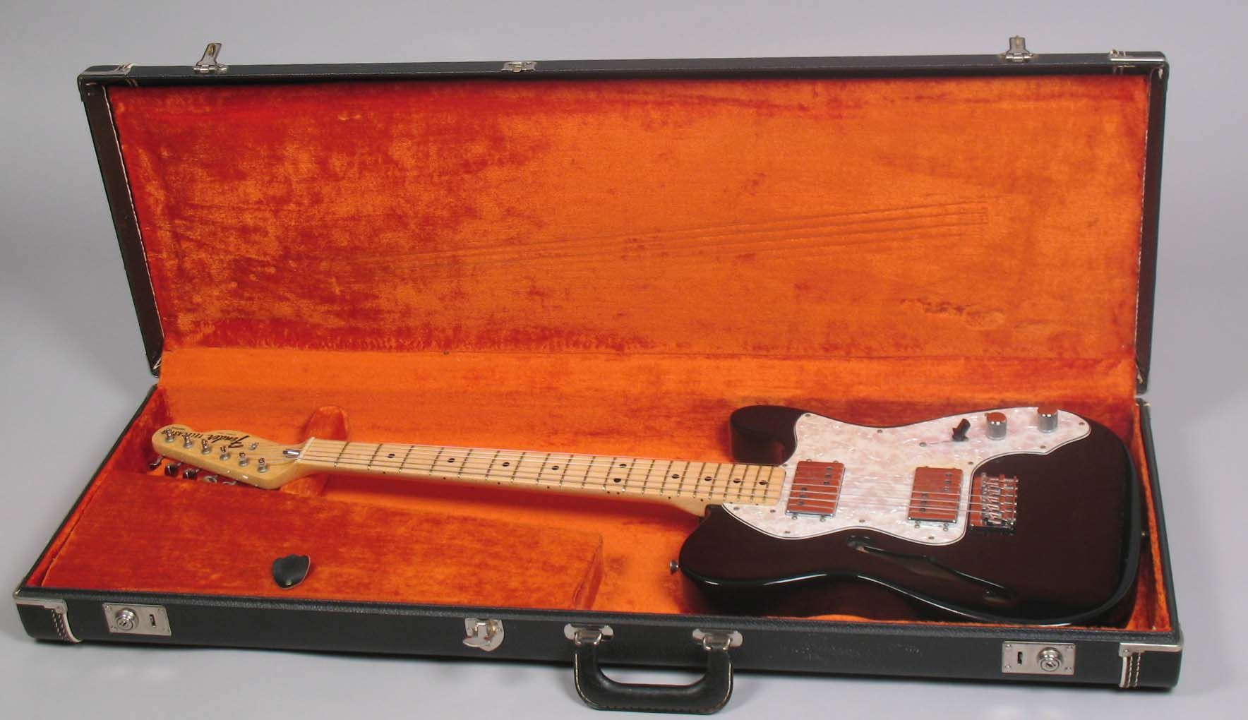  photo 1971FenderTelecasterThinlineBlackOHSC030.jpg