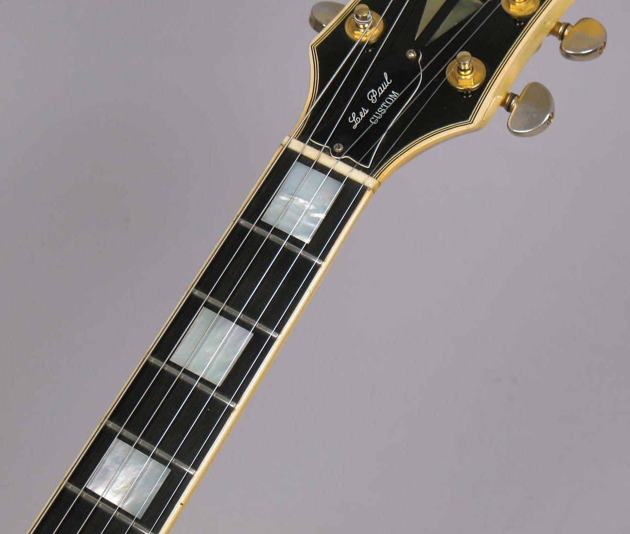  photo 1974GibsonLesPaulCustomAlpineWhiteFactGrover096.jpg