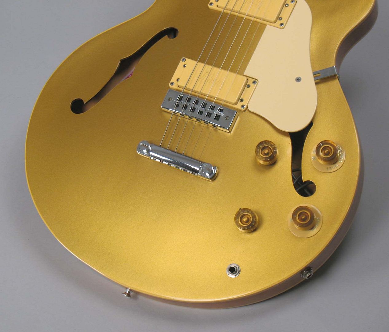  photo 1975GibsonLesPaulSignatureOHSCGoldtop014.jpg