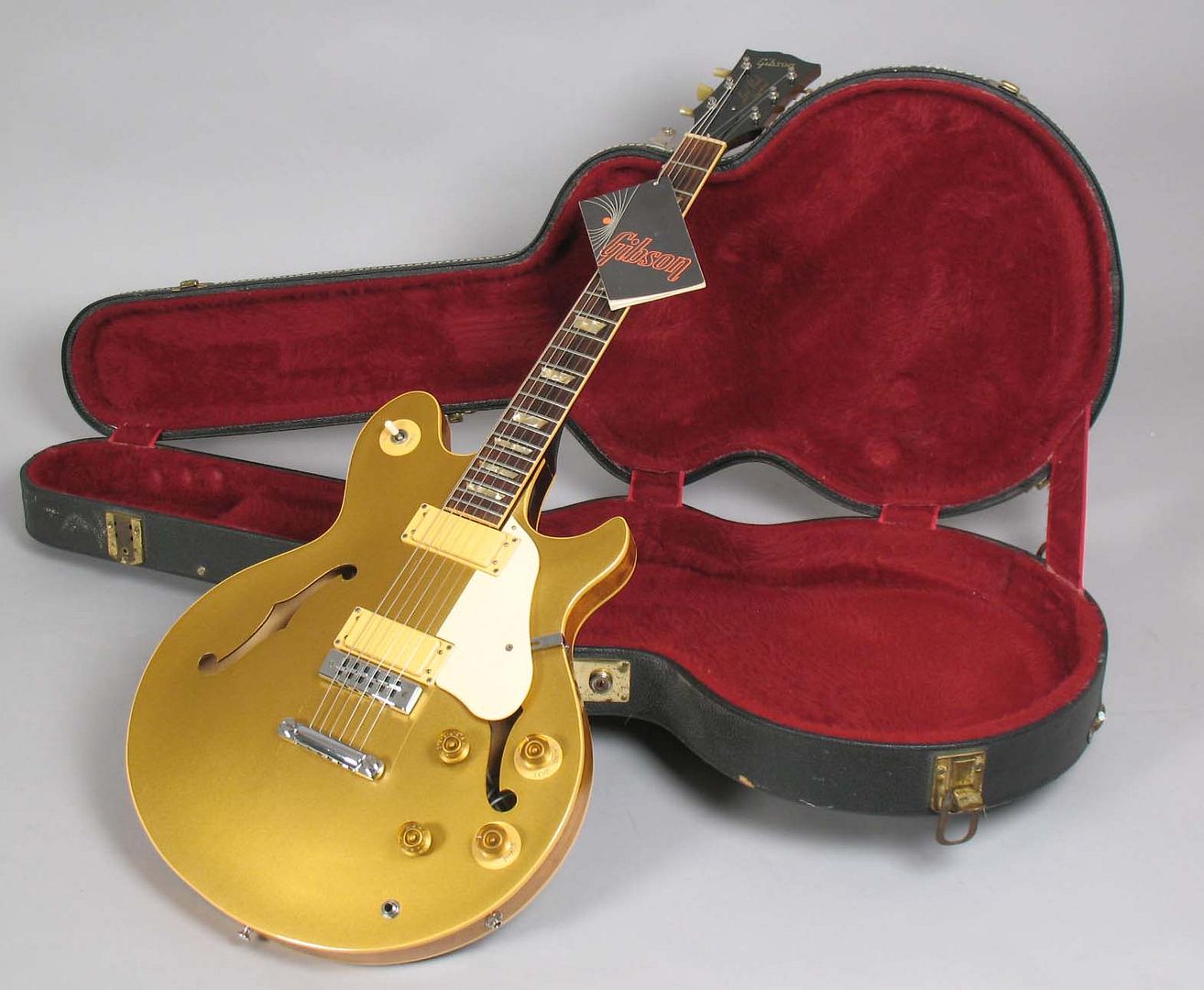  photo 1975GibsonLesPaulSignatureOHSCGoldtop042.jpg