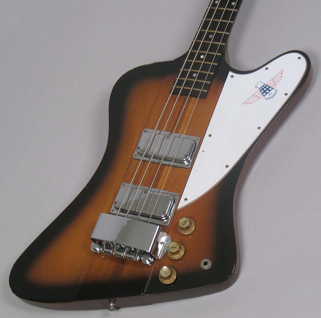  photo 1976GibsonThunderbirdBicentennial013Sunburst026.jpg