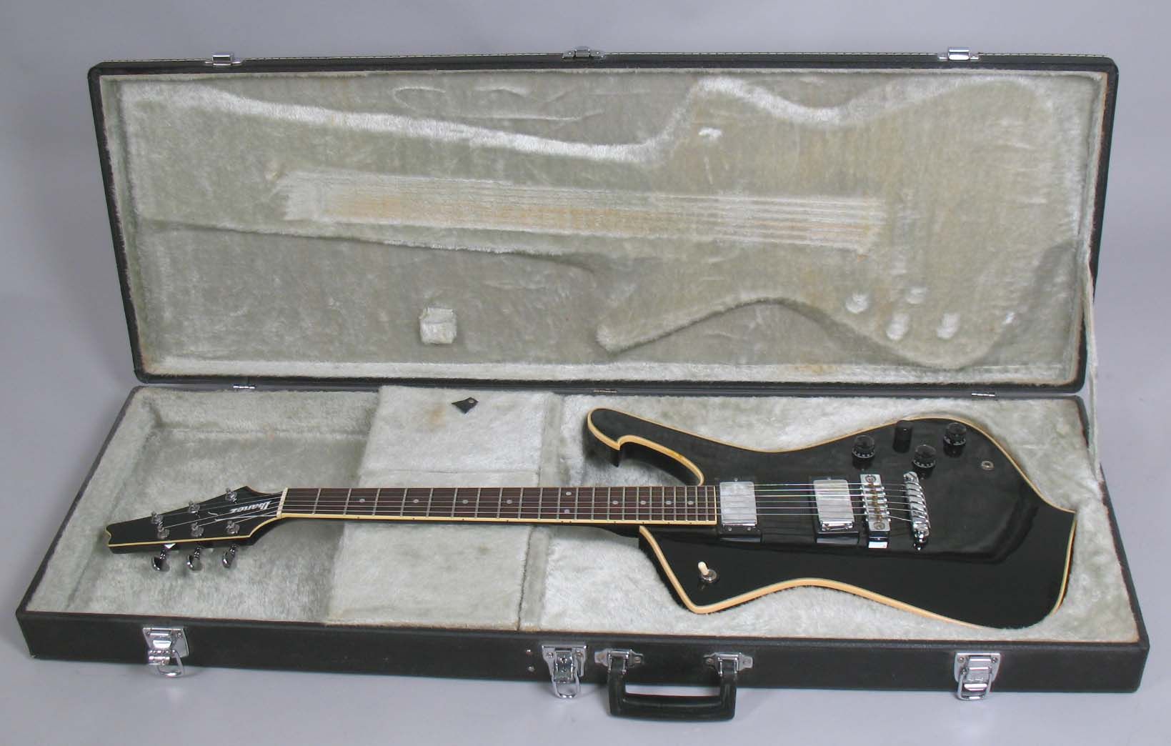  photo 1979IbanezIC100IcemanBlack005.jpg