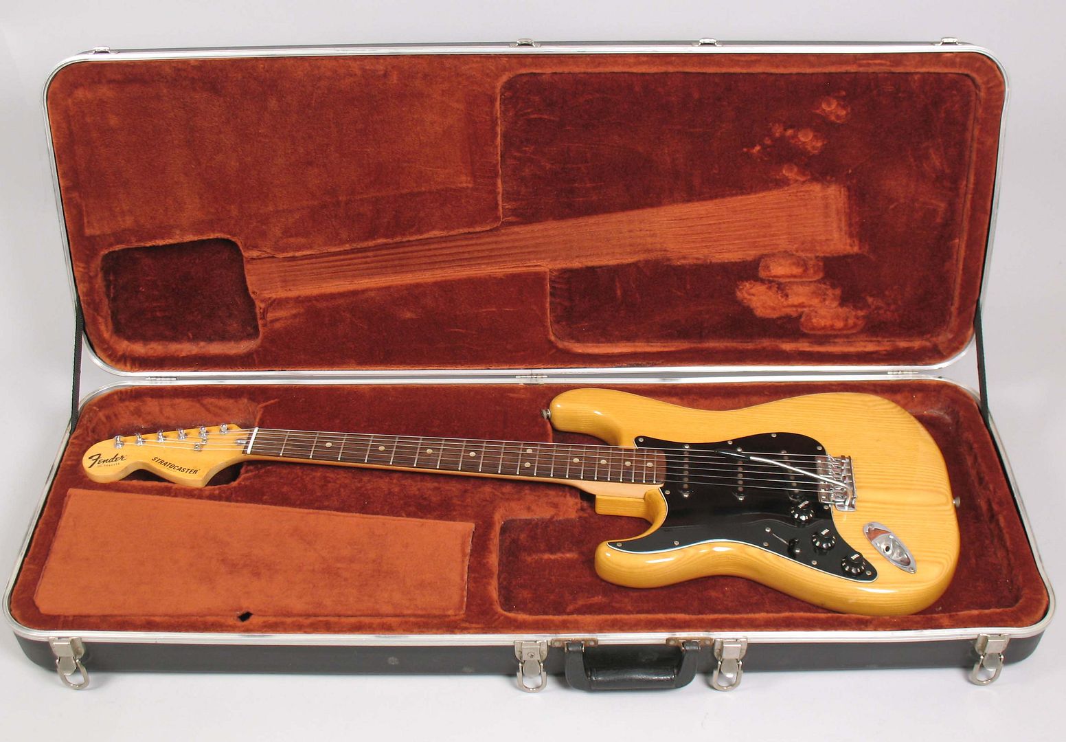  photo 1980FenderStratocasterlefthandedNatural016.jpg