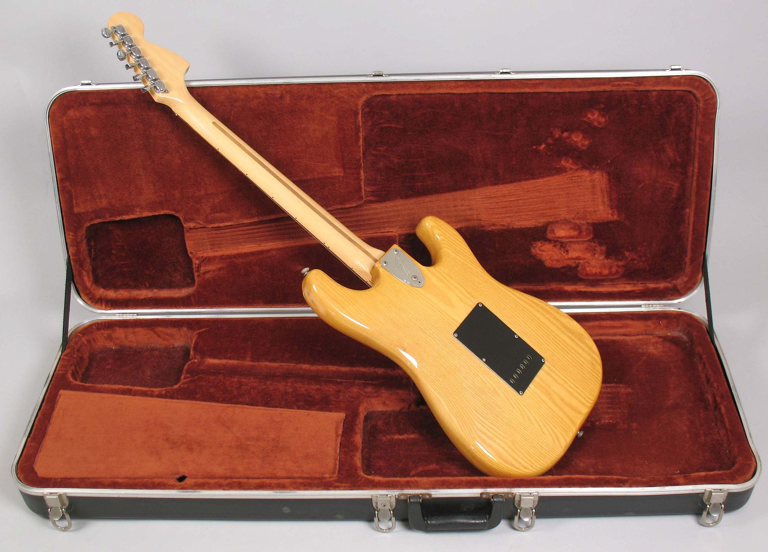  photo 1980FenderStratocasterlefthandedNatural021.jpg