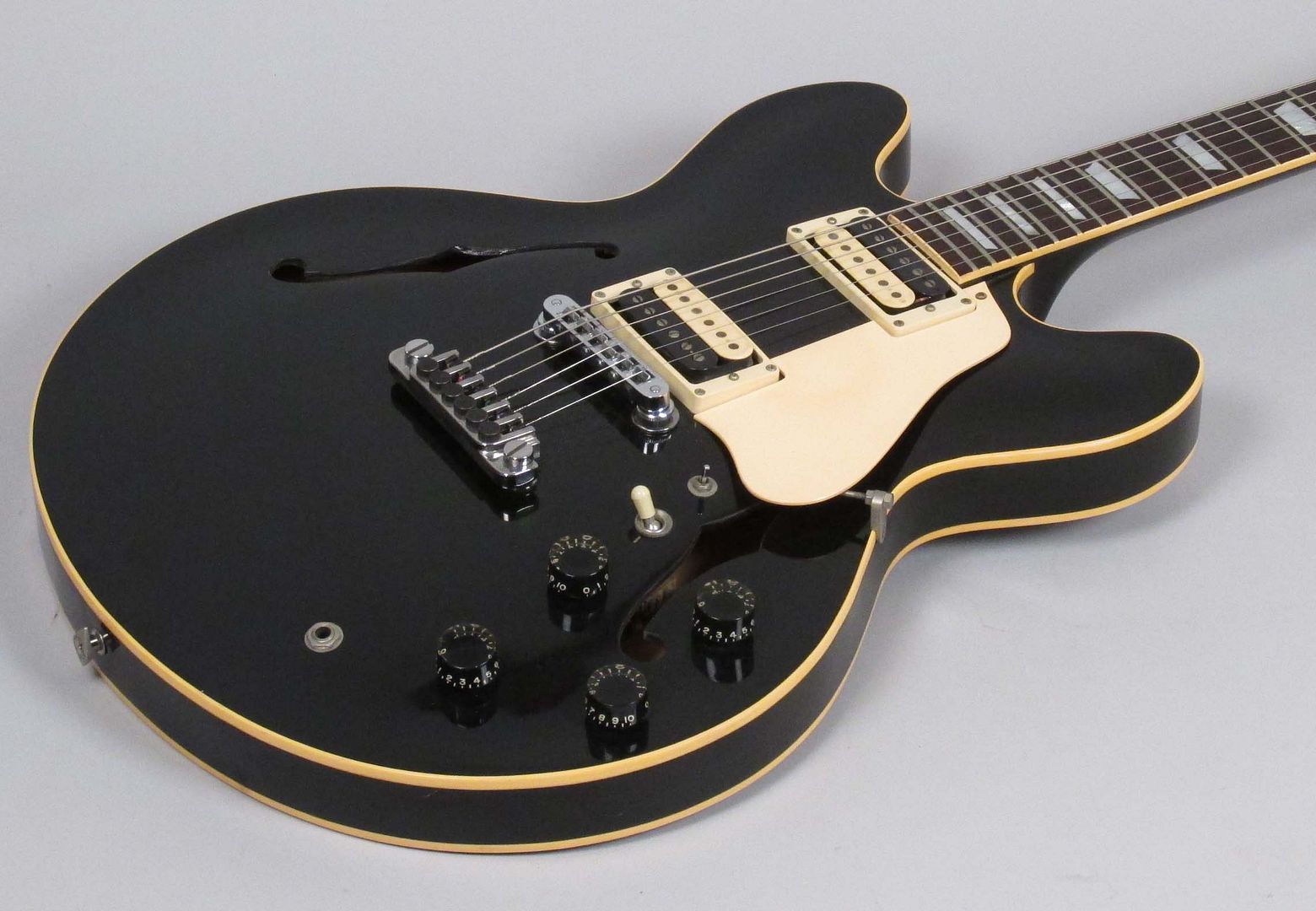  photo 1981GibsonES-369Black014006.jpg