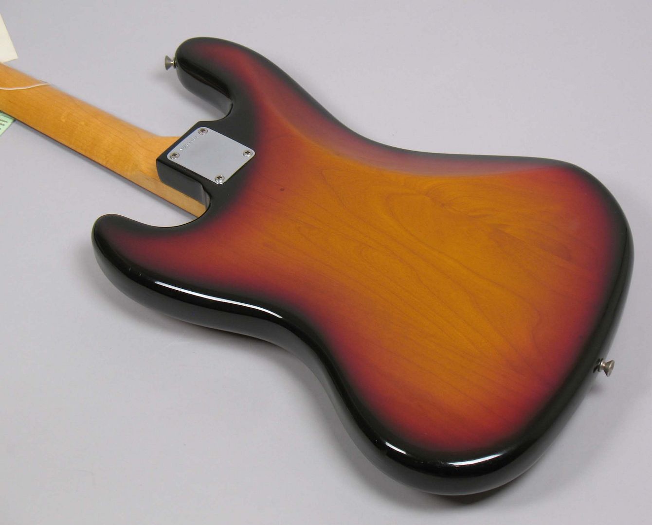  photo 198283FenderJazzbassReissue014Sunburst053.jpg