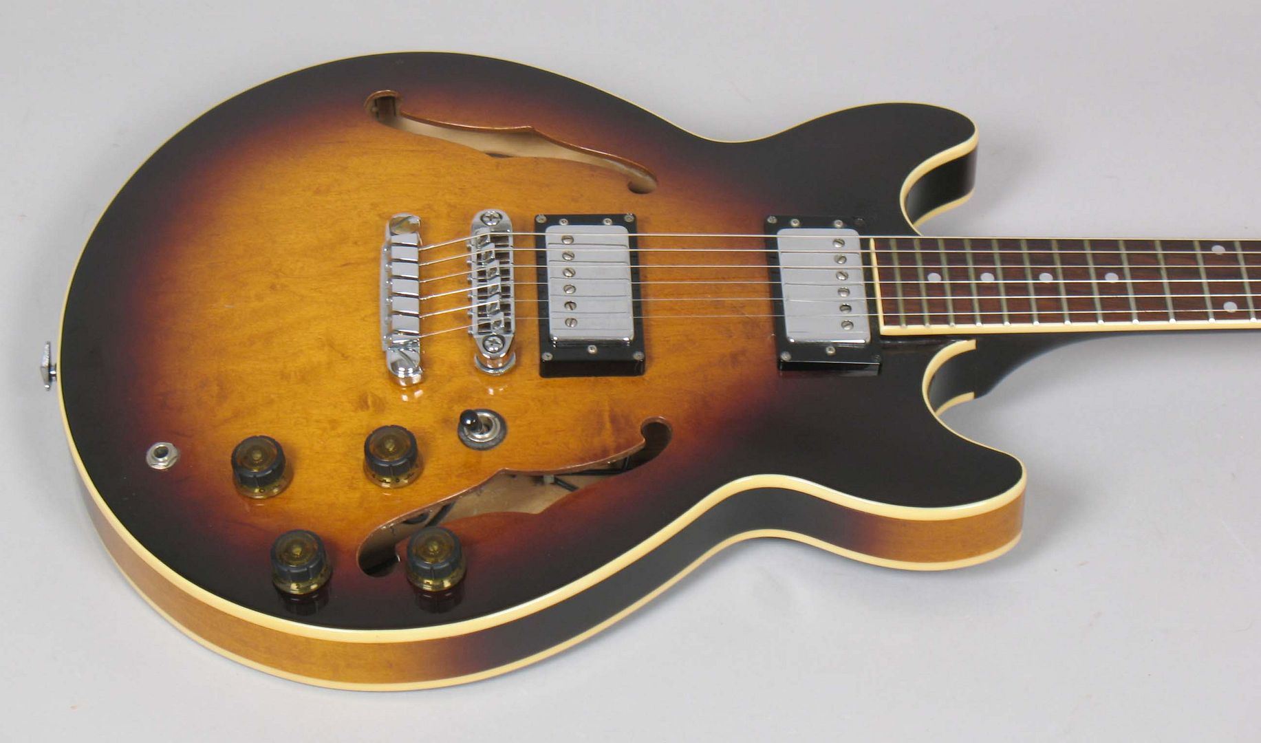  photo 1983IbanezAm-50Sunburst012.jpg