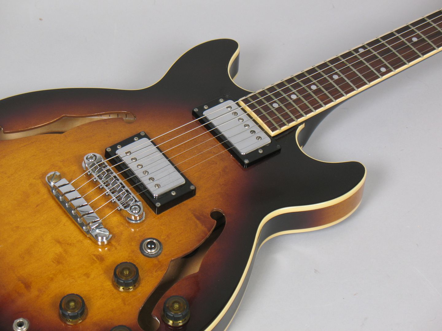  photo 1983IbanezAm-50Sunburst017.jpg