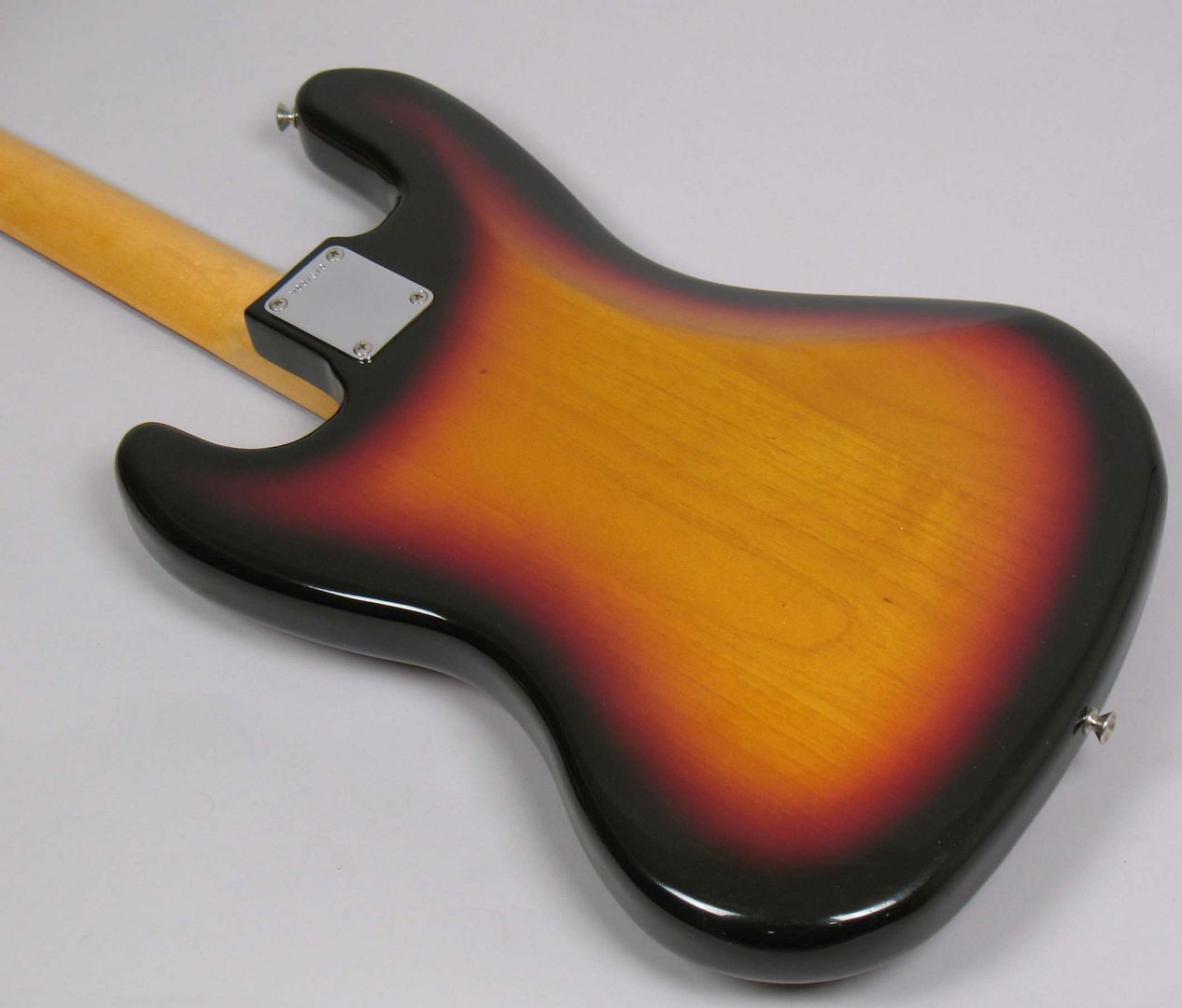  photo 1985FenderJazzBassReissueSunburst047.jpg