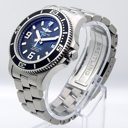 breitling-superocean-chronometre-automatic-steel-navy-dial-03.jpg