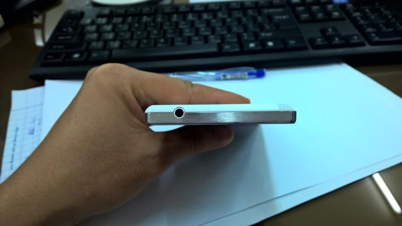 Sky Pantech A 870 ( Vega Iron ) trắng  hàng HNam fullbox 2 pin dock mới keng đây !!! - 4