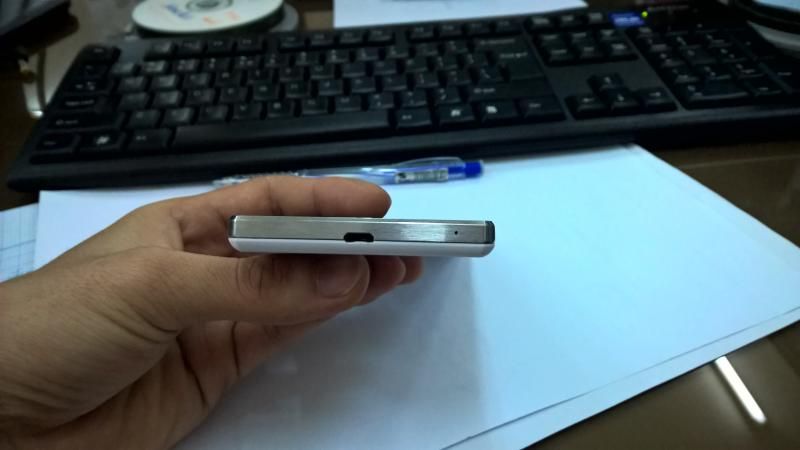 Sky Pantech A 870 ( Vega Iron ) trắng  hàng HNam fullbox 2 pin dock mới keng đây !!! - 5