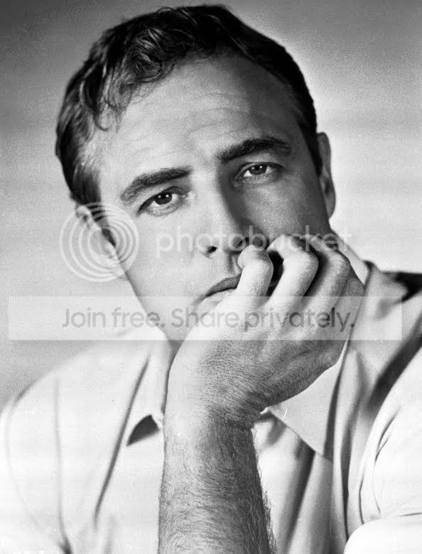 22 Photos of a Young and Handsome Marlon Brando in the 1950s | Vintage