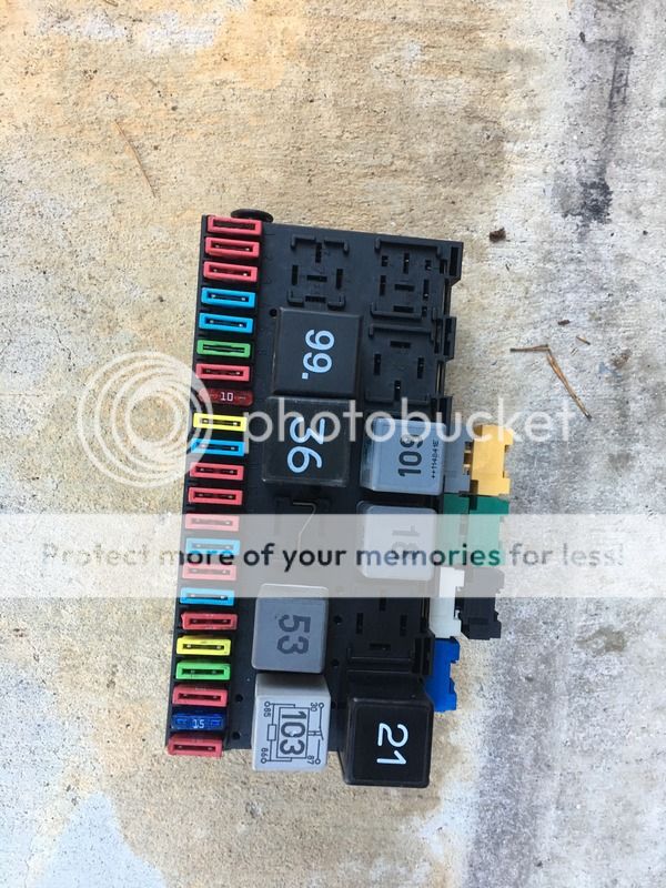 FS: b4 tdi fuse block with fuses/relays | VW Vortex - Volkswagen Forum